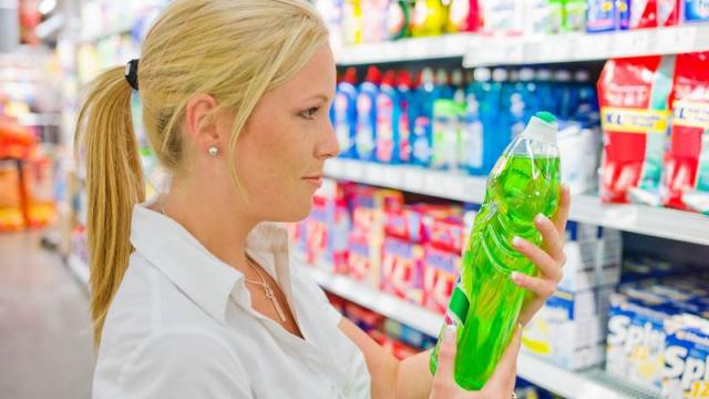 Bien choisir des nettoyants efficaces et peu polluants