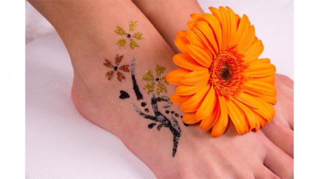 Tatouage éphémère : être tendance sans engagement